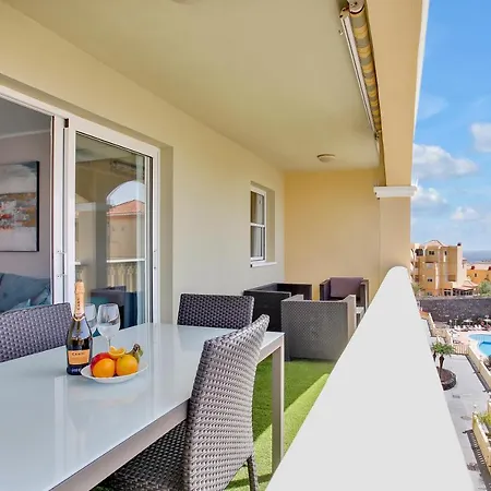 Apartment Sun And Green, Heated Pool, 3 Rooms, Air C