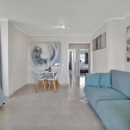 Appartement Sun And Green, Heated Pool, 3 Rooms, Air C